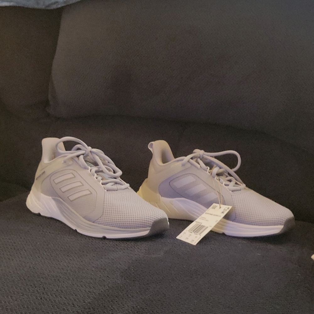 Women's size 8 Adidas